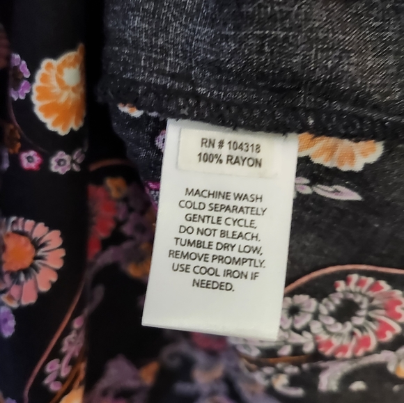 Harlow & Rose Bell Sleeve Boho Gypsie Top Size Large - Picture 6 of 6